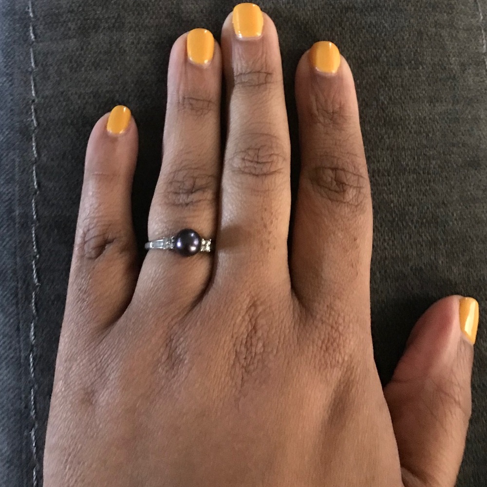 Black pearl ring - Size 6.5